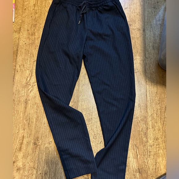 GAP Stripe Drawstring Pants in Bi-Stretch - Picture 4 of 5